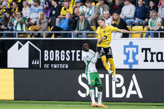 Hammarbys Shaquille Pinas och Elfsborgs Simon Hedlund
