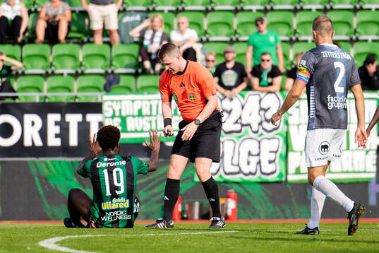 Varbergs Kevin Appiah Nyarko och Domare Elias Ingi Arnason