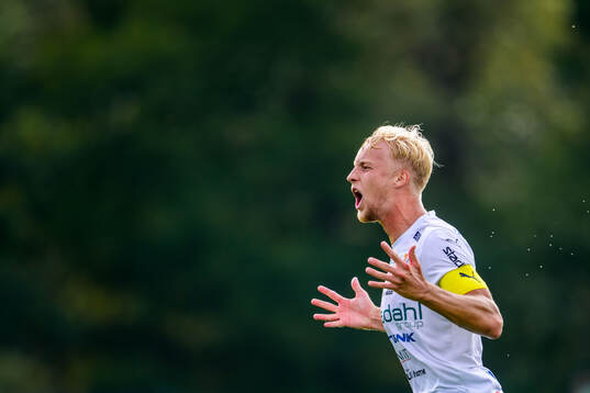 Värnamos Victor Larsson jublar