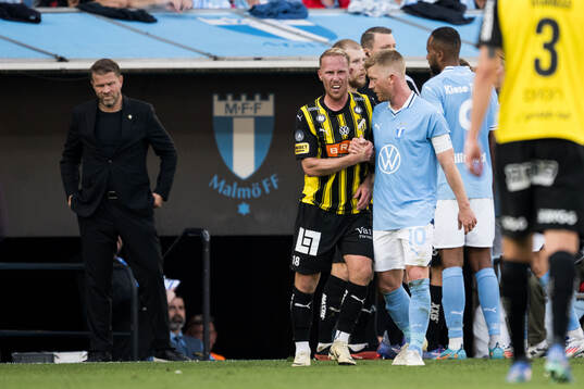 Häckens Mikkel Rygaard Jensen och Malmö FFs Anders