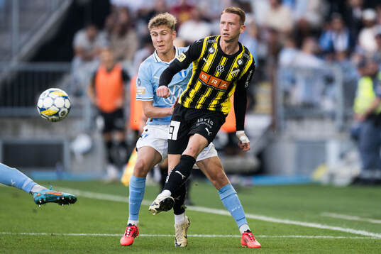 Malmö FFs Hugo Bolin och Häckens Julius Lindberg