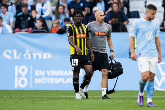Häckens Jeremy Agbonifo har ont