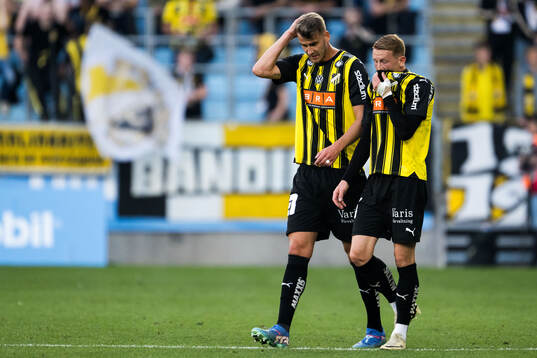 Häckens Johan Hammar och Julius Lindberg deppar
