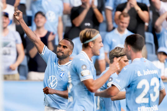 Malmö FFs Isaac Kiese Thelin jublar