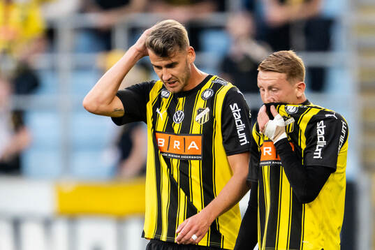 Häckens Johan Hammar och Julius Lindberg deppar