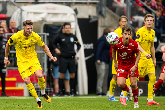Kasper Waarts Thenza Høgh of Bodø/Glimt