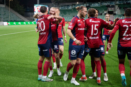 Östers Alibek Aliev och Adam Bergmark Wiberg jublar