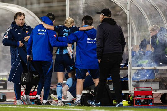 Djurgårdens Stinalisa Johansson har ont