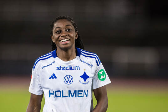 IFK Norrköpings Maya Aliyah Antoine jublar