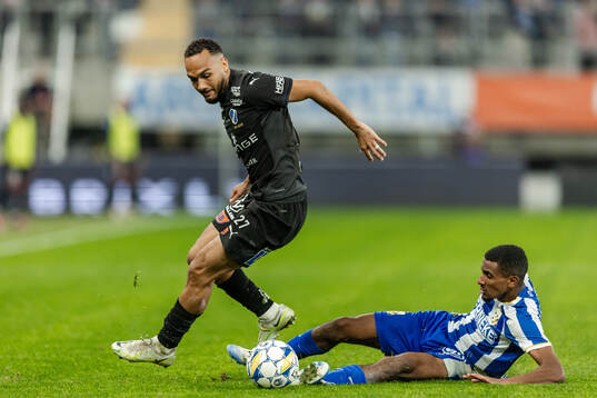 Halmstads Vinicius Nogueira De Oliveira och IFK Göteborgs