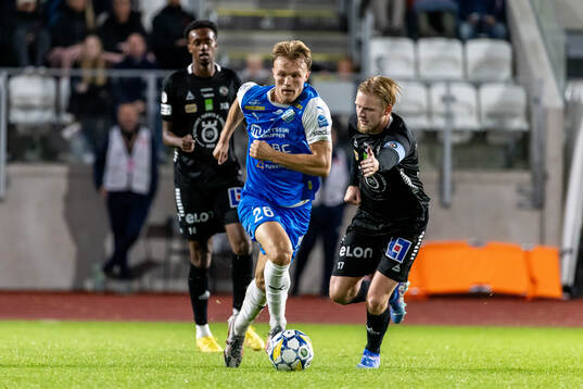 IK Oddevolds Gabriel Sandberg och Örebros Karl Holmberg