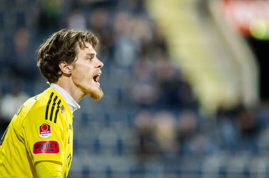 Östersunds målvakt Adam Benediktsson