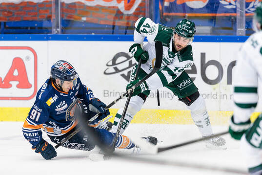 Växjös Felix Robert faller