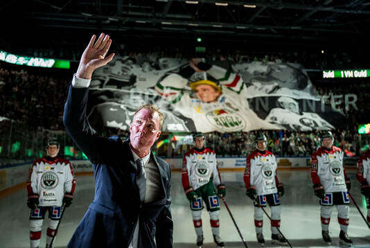 Kenny Jönsson hyllas