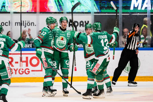 Rögles Albin Sundsvik och Mattias Göransson jublar