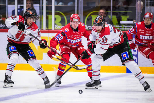Örebros William Wikman och Christopher Mastomäki och