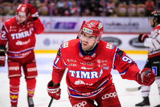 Timrås Magnus Pääjärvi jublar