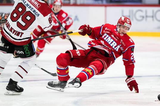Timrås Filip Hållander