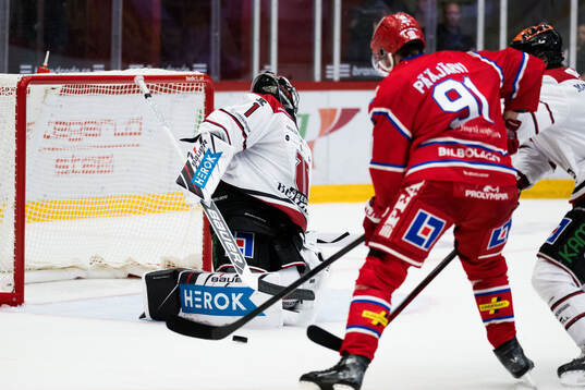 Örebros målvakt Jhonas Enroth och Timrås Magnus