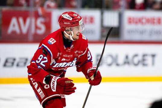 Timrås Anton Lundmark jublar