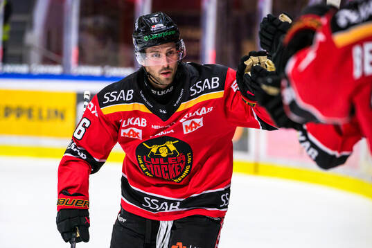 Luleås Mathias Bromé jublar