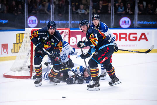 Djurgårdens Dick Axelsson och Hampus Larsson