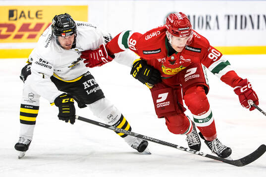 AIKs Filip Windlert och Moras Todd Burgess