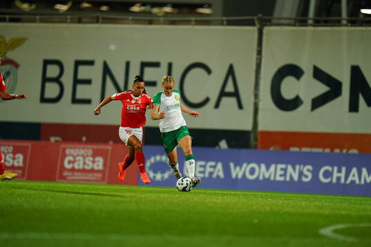 Julie Blakstad of Hammarby and Catarina Amado of Benfica