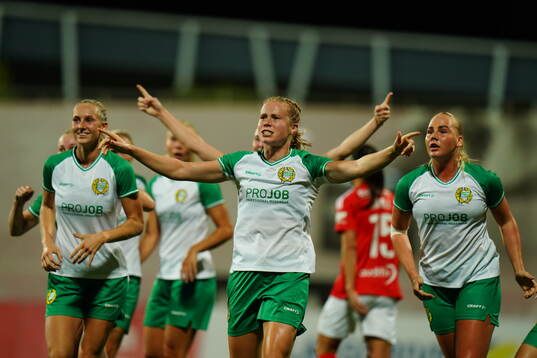 Julie Blakstad of Hammarby celebrates