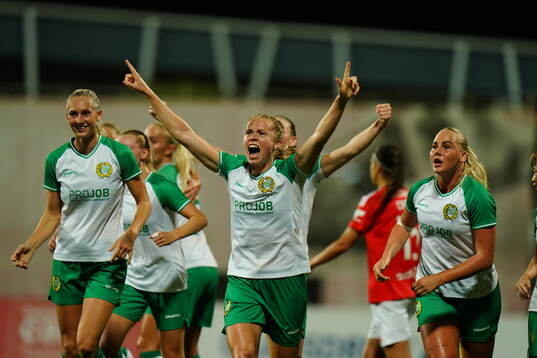 Julie Blakstad of Hammarby celebrates