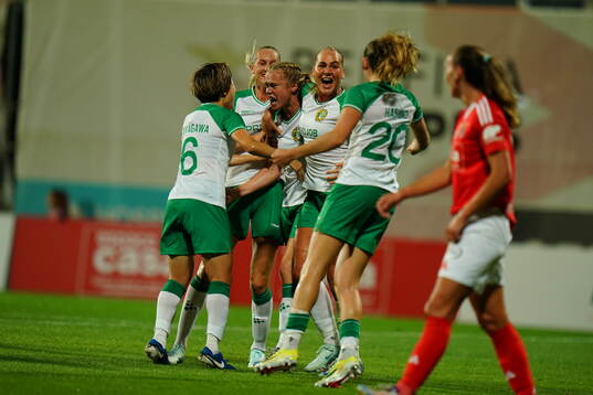 Julie Blakstad of Hammarby celebrates with team mates