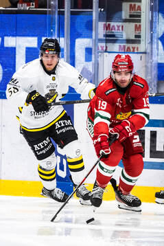 AIKs Oskar Magnusson och Moras Ture Linden