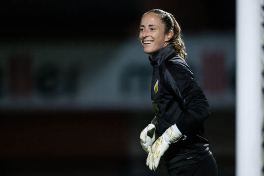 Goalkeeper Loes Geurts