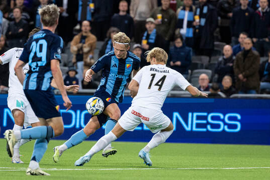 Djurgårdens Tobias Gulliksen och Brommapojkarnas Theo