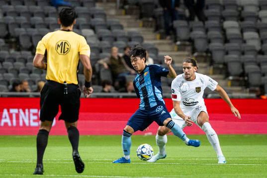 Djurgårdens Keita Kosugi och Brommapojkarnas Nikola Vasic
