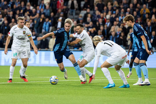 Djurgårdens Santeri Haarala och Brommapojkarnas André