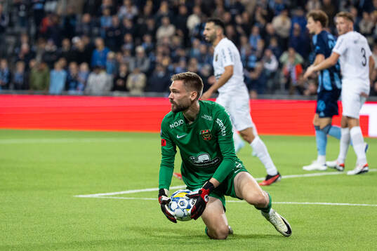 Brommapojkarnas målvakt Lucas Hägg Johansson