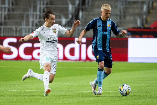Brommapojkarnas Alex Timossi Andersson och Djurgårdens