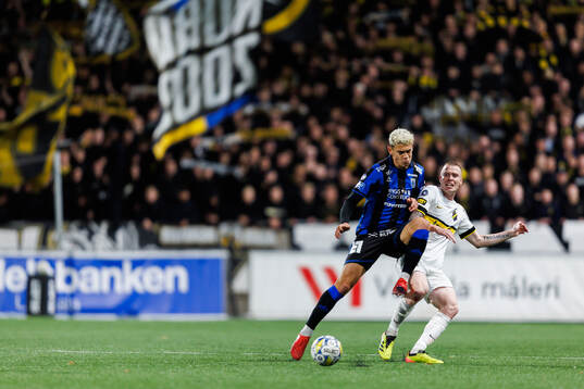 Sirius Yousef Salech och AIKs Thomas Poppler Isherwood