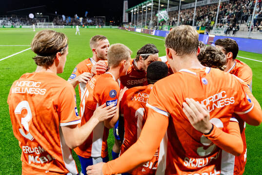 IFK Göteborgs spelare jublar