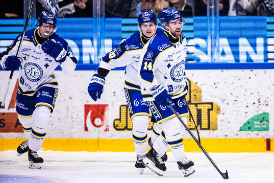 Leksands Oskar Lang jublar