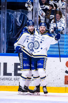 Leksands Lucas Elvenes och Peter Cehlarik jublar