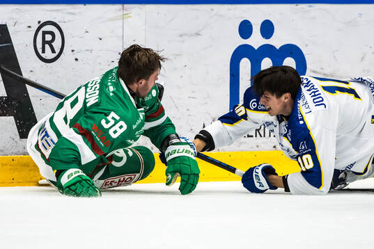 Och under ishockeymatchen i SHL mellan Leksand och Rögle