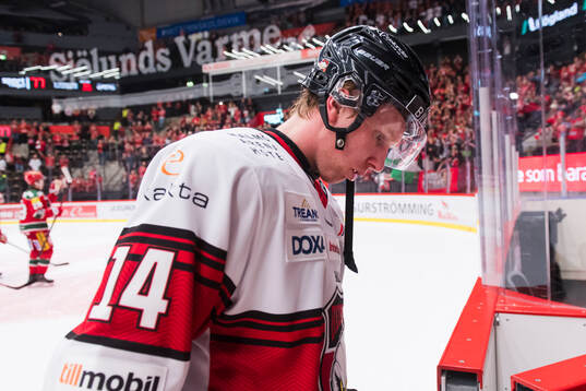Malmö Redhawks Otto Stenberg deppar