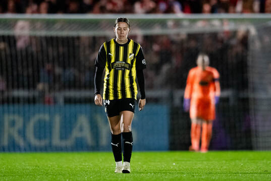 Tabitha Tindell of Häcken looks dejected