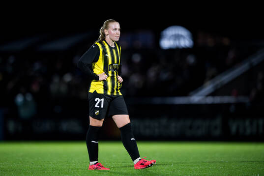 Johanna Fossdalsá of Häcken looks dejected