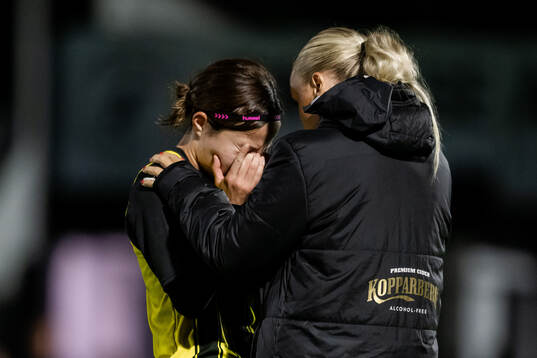 Hikaru Kitagawa of Häcken looks dejected