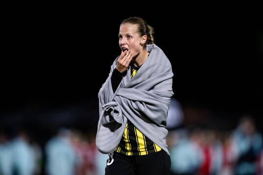 Anna Anvegård of Häcken looks dejected
