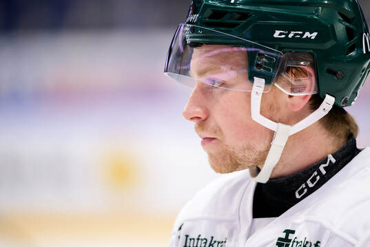 Färjestads Oskar Steen