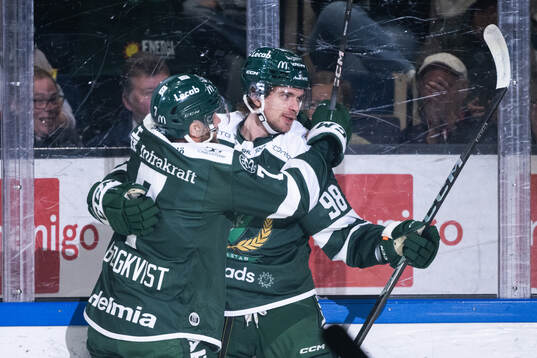 Färjestads Axel Bergkvist, Marian Studenic jublar